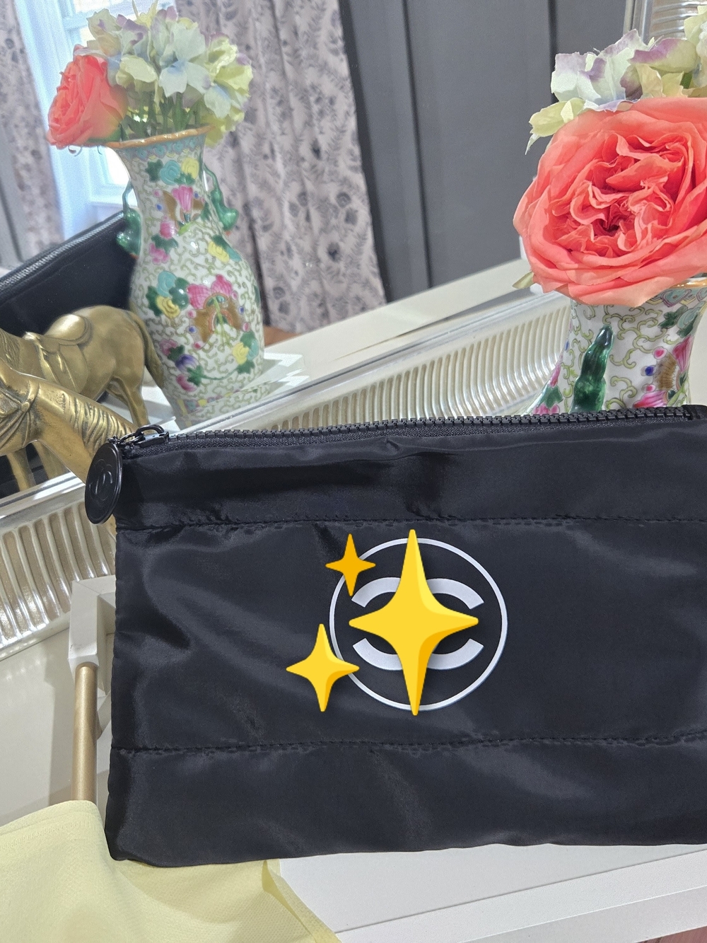 [NWT] Luxe Puffy Black Quilted Cosmetic Pouch with Double Charm Zipper